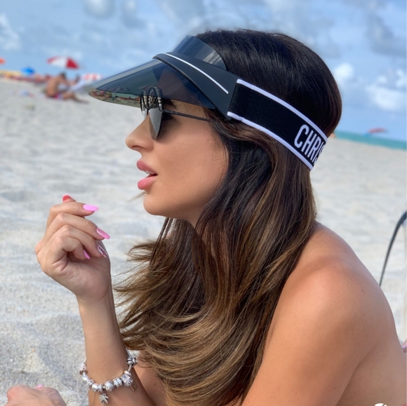 ♡SOLD♡💯Authentic Dior club 1 white/black visor - Picture 10 of 13